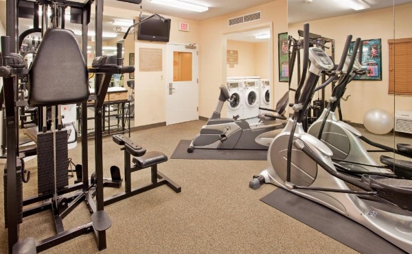 Candlewood Suites Junction City - Ft. Riley image 16