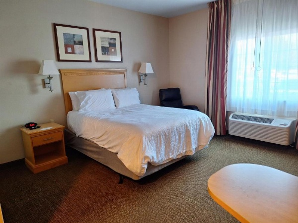 Candlewood Suites Junction City - Ft. Riley image 30