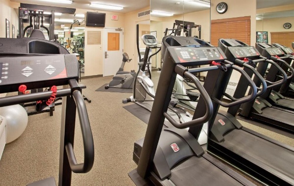 Candlewood Suites Junction City - Ft. Riley image 8